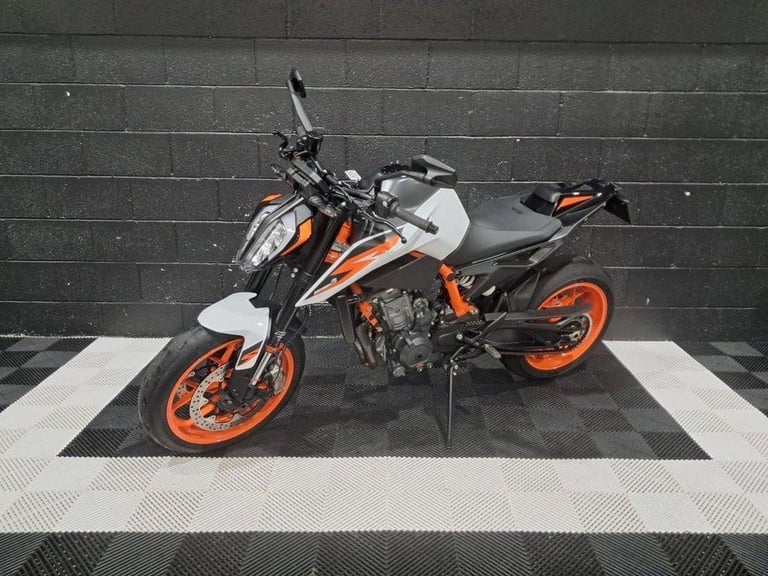 2021 21 KTM 890 DUKE R FINANCE SPECIALISTS APPLY NOW