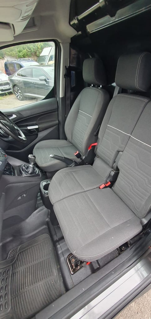 68 FORD TRANSIT CONNECT 1.5 TDCI 120 LIMITED 240 L2 A/C MOT 06/26 NO VAT PX SWAP