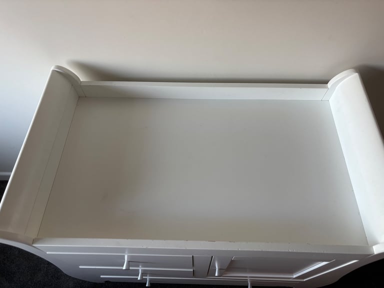 Tutti chest of drawers 