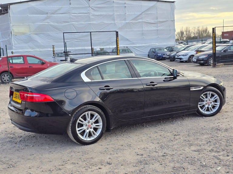 2016 Jaguar XE 2.0d Prestige Auto Euro 6 (s/s) 4dr Saloon Diesel Automatic