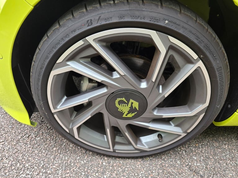 2024 Abarth 500 114kW Turismo 42.2kWh 3dr Auto Hatchback Electric Automatic