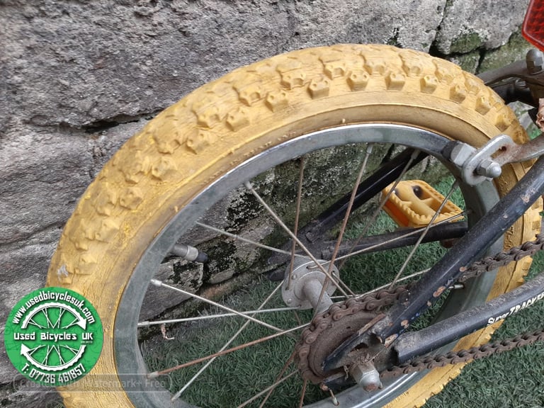 1980's Universal BMX Super Tracker 16 inch wheels Survivor working condition. 