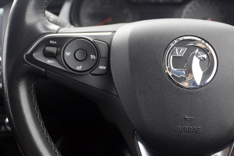 2021 Vauxhall Crossland 1.2 SE 5dr HATCHBACK PETROL Manual