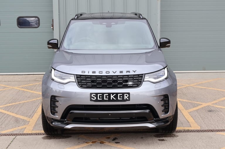 2025 Land Rover Discovery BRAND NEW COMMERCIAL DYNAMIC HSE STYLED BY SEEKER  AND REAR SEAT CONVER...