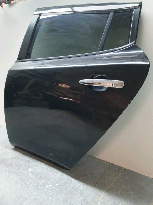 Nissan Leaf rear NS complete door black