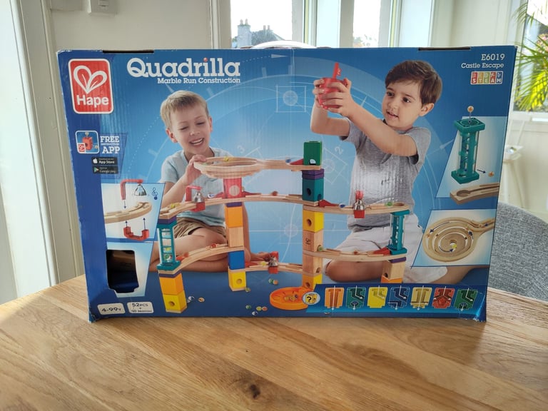 Hape Castle Escape Marble Run (+ free bonus: Wooden dominoes set)