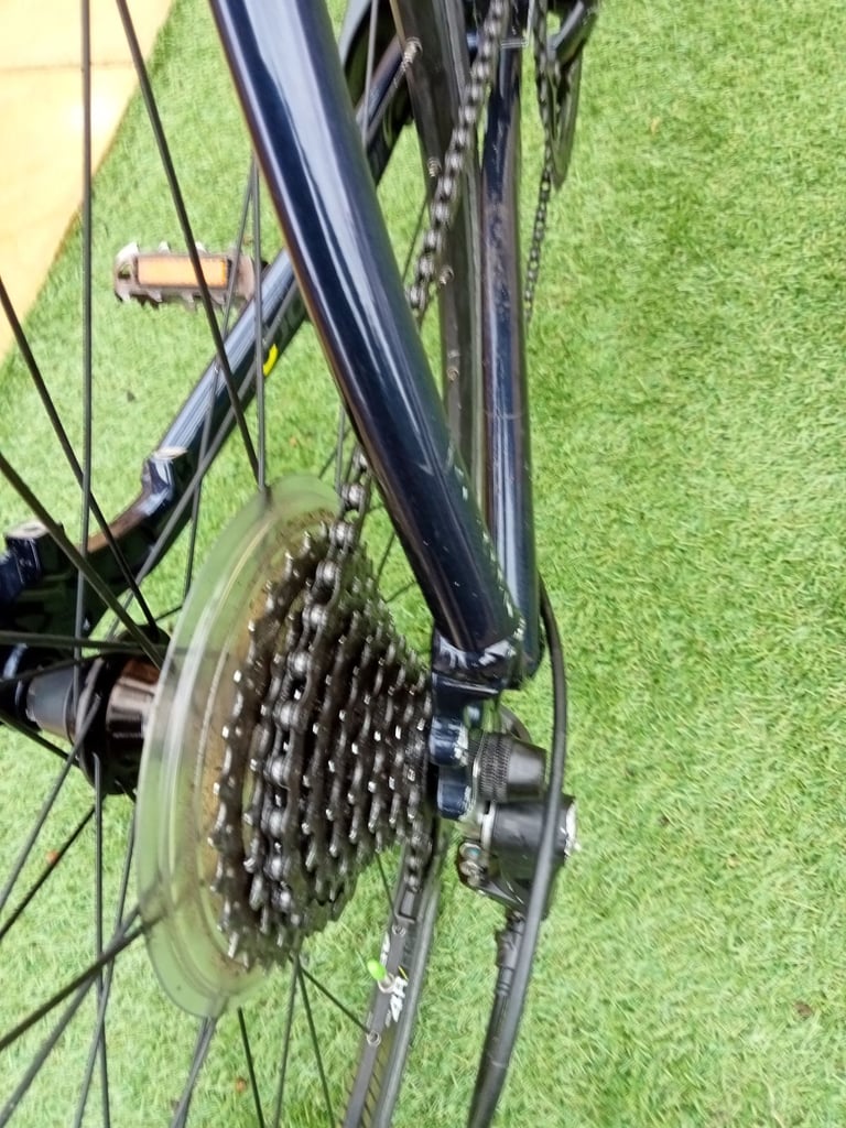 Boardman Aluminium Hybrid Bike.