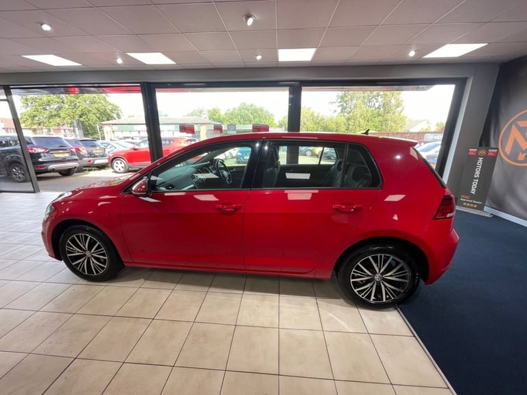 2017 Volkswagen Golf 1.6 TDI SE Nav Hatchback 5dr Diesel DSG Euro 6 (s/s) (115 ps) Hatchback Dies...