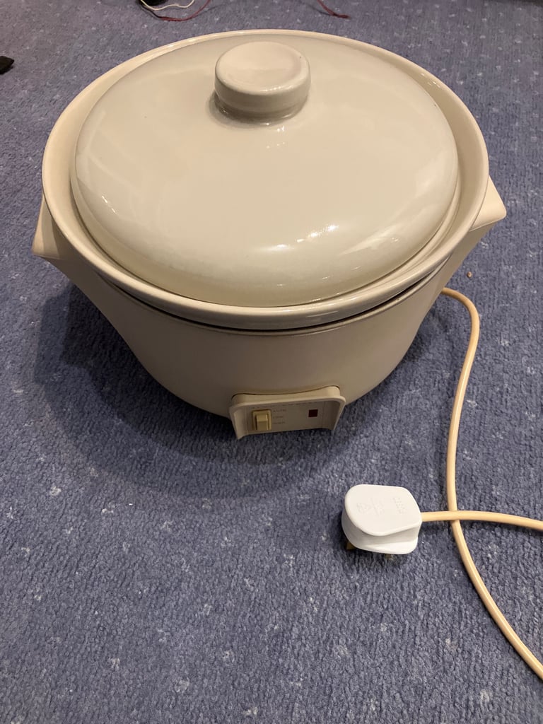 image for Russell Hobbs  3litre slow cooker 