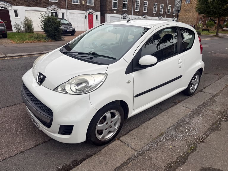 Peugeot, 107, Hatchback, 2010, Manual, 998 (cc), 3 doors