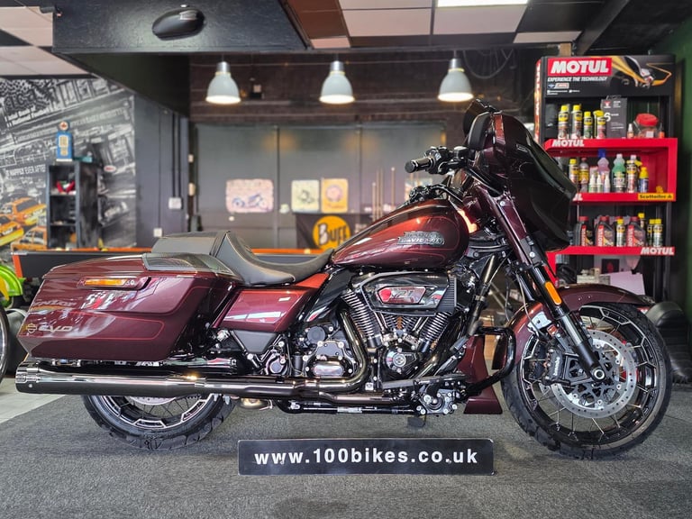 2025 HARLEY-DAVIDSON STREET GLIDE CVO FLHXSE 1982cc 121 650 MILE'S BAGGER