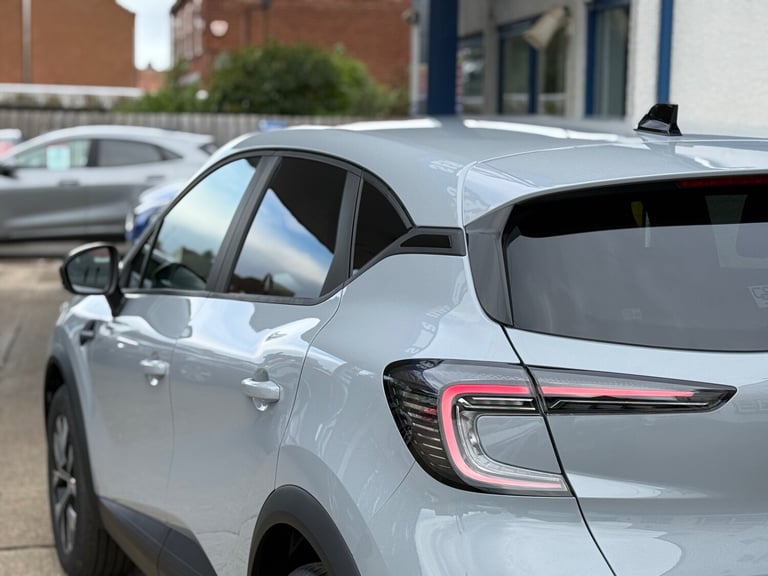 2025 Renault Captur 1.0 TCE 90 Evolution 5dr, UNDER 10 MILES, SEPTEMBER 2028 RENAULT WARRANTY,  H...
