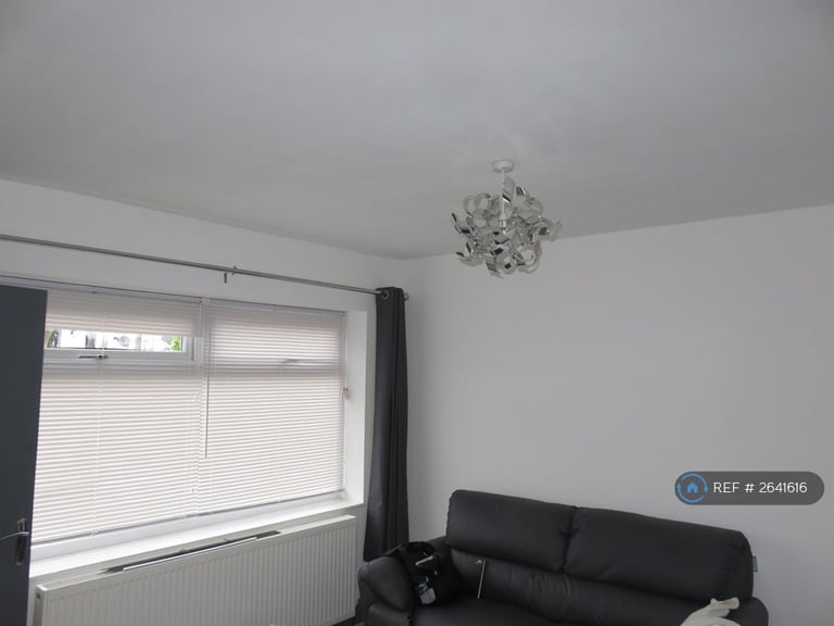 3 bedroom house in Hampden Road, Prestwich, Manchester, M25 (3 bed) (#2641616)