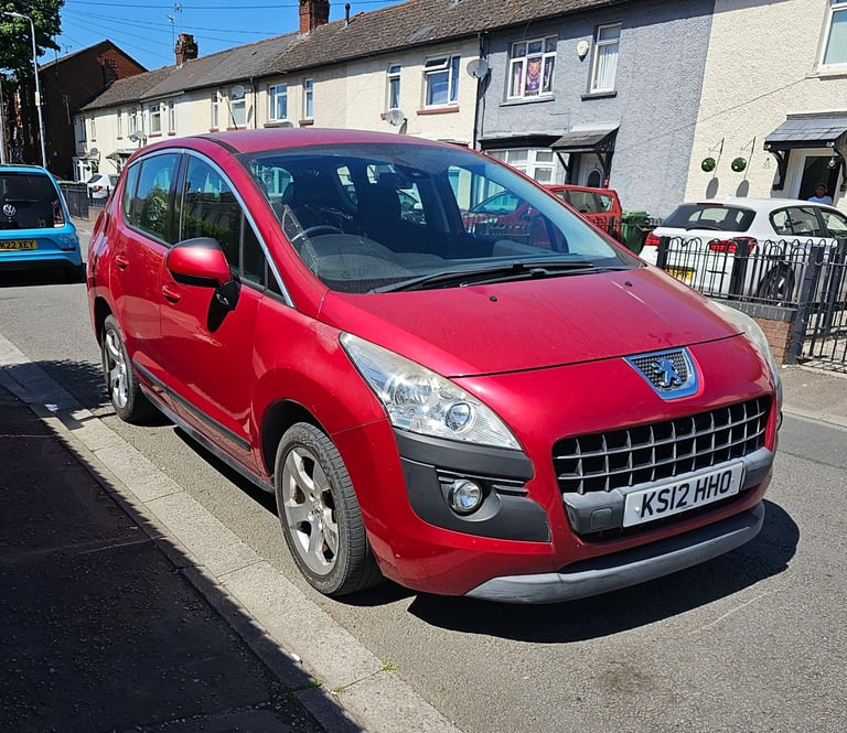 Peugeot 3008 1.6 E-HDI Active II Automatic 2012, 48000 miles, Long MOT, £35 Road Tax, 2 Keys, FSH