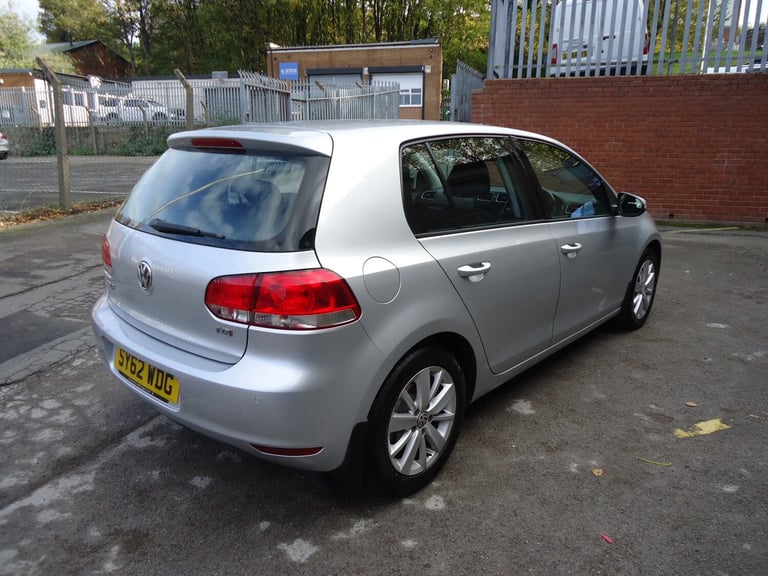 VOLKSWAGEN GOLF 1.6 TDI Match Silver Auto Diesel 2012