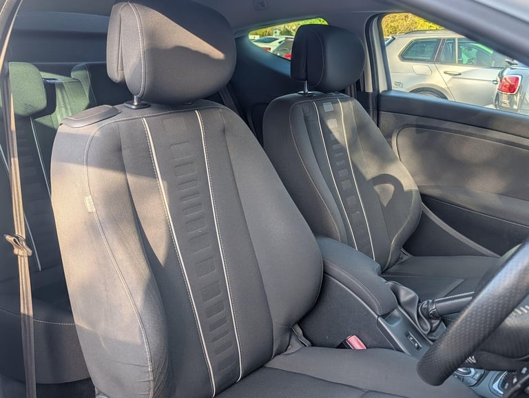 2013 Renault Megane 1.5 dCi Dynamique TomTom Euro 5 3dr COUPE Diesel Manual