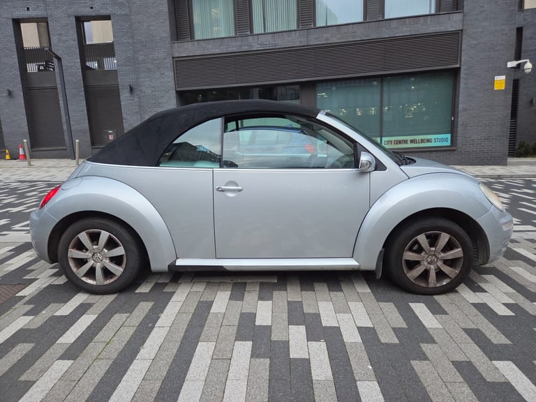 VOLKSWAGEN BEETLE CONVERTIBLE 1.6 PETROL MANUAL LUNA 2DR ULEZ COMPLIANT BARGAIN