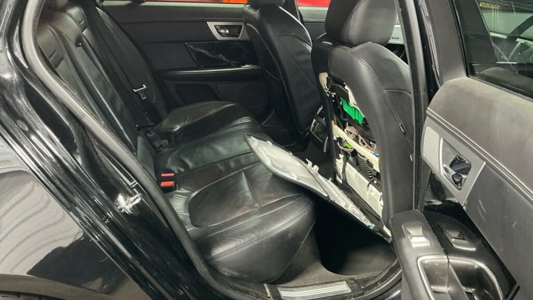 2013 Jaguar XF 3.0d S V6 Portfolio Sportbrake 5dr Diesel Auto Euro 5 (s/s) (275