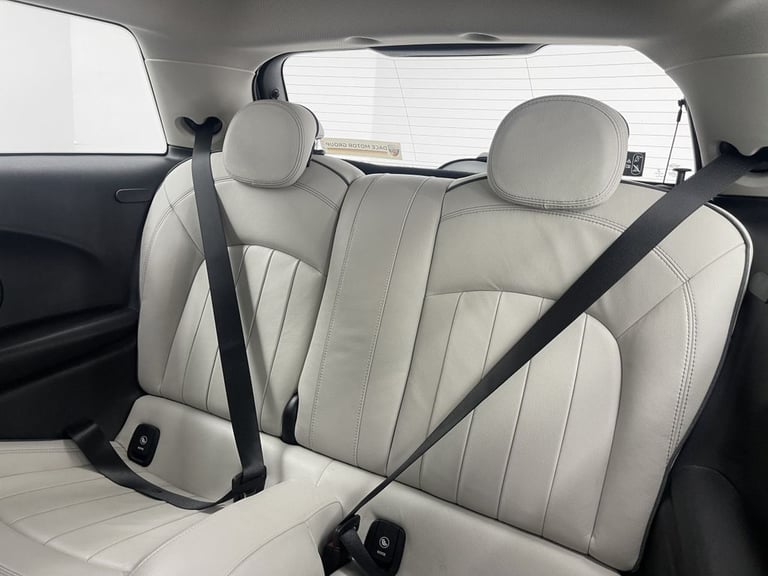 2019 MINI Hatch 1.5 Cooper Exclusive Hatchback 3dr Petrol Manual Euro 6 (s/s) (136 ps) Hatchback ...