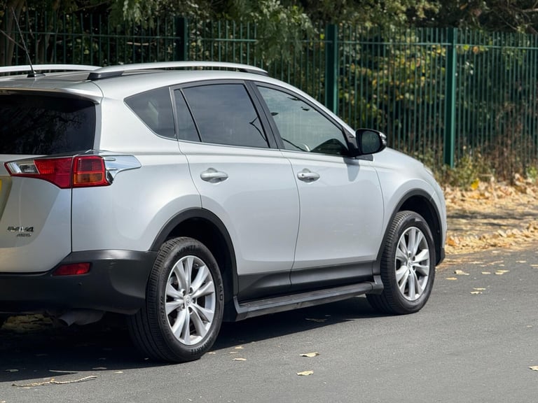2014 Toyota RAV4 2.2 D-CAT Invincible Auto 4WD Euro 5 5dr ESTATE Diesel Automatic