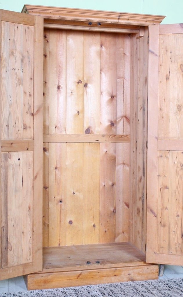 Nationwide Delivery - Old Pine Farmhouse Wardrobe Heavy Solid & Aged Character