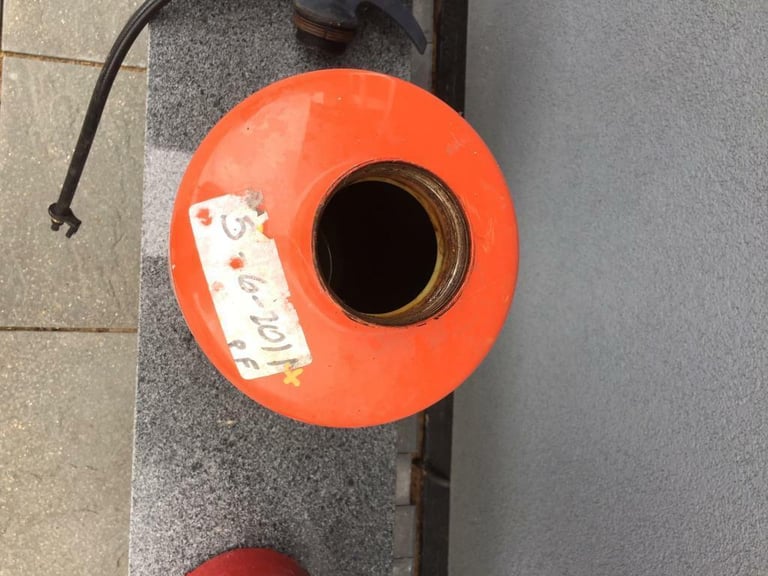 Fire extinguisher x2 for up cycling 