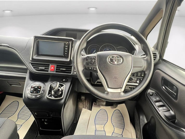 2019 Toyota Voxy Noah Hybrid 1.8 ZWR80 Auto Hybrid