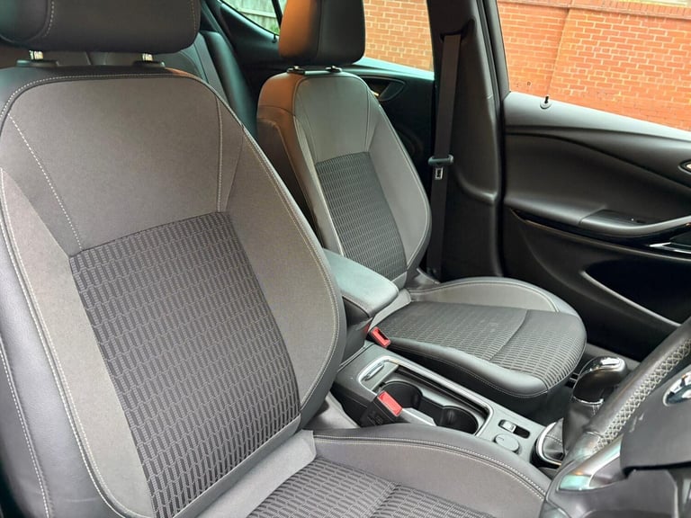 2021 Vauxhall Astra 1.2 Turbo 145 Griffin Edition 5dr HATCHBACK PETROL Manual