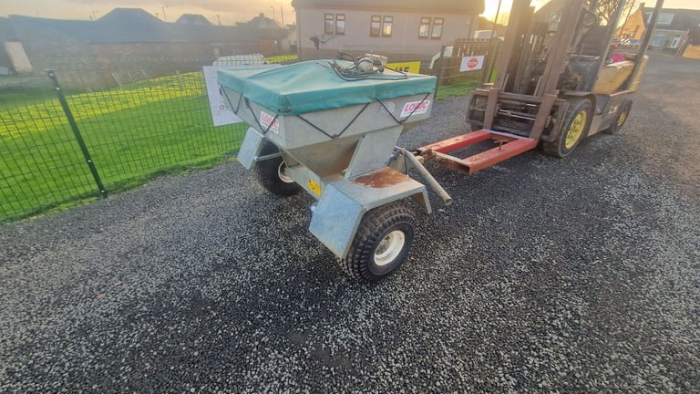 Quad atv logic electric sheep snacker feeder farm livestock tractor 