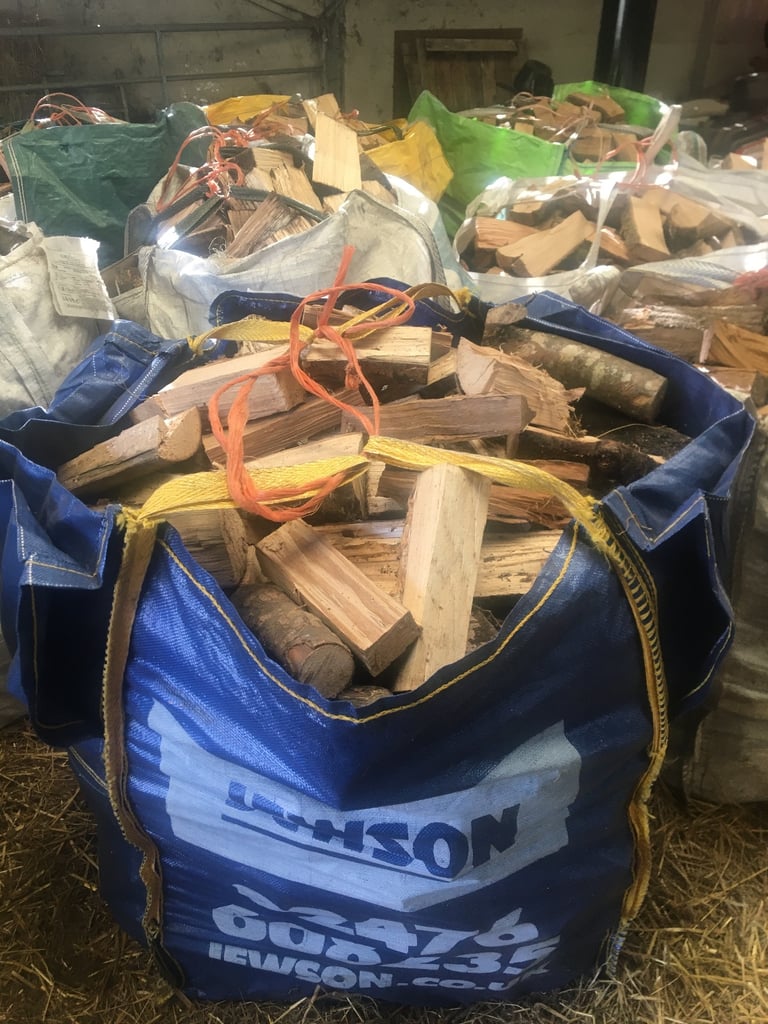 Dumpy bags of Firewood/ Logs 