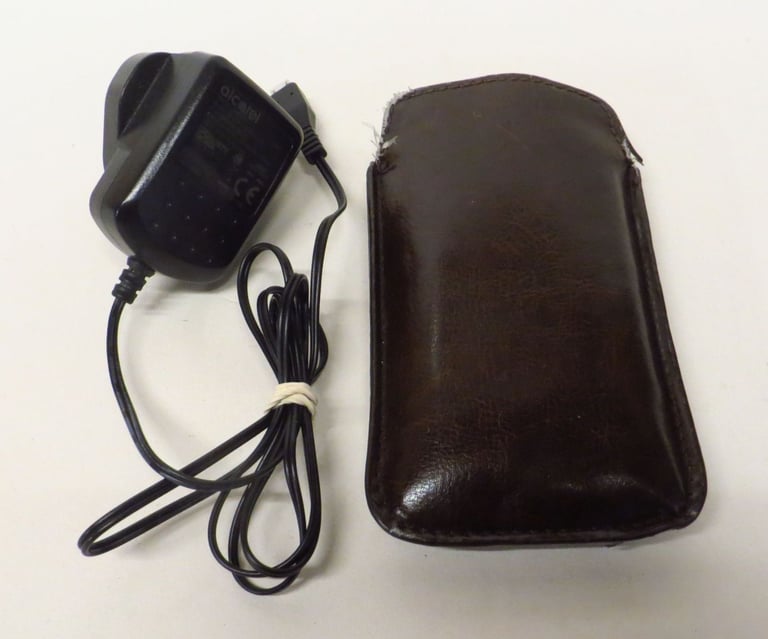 Alcatel 3025X Mobile Phone BIG BUTTON Flip Fold Grey + power adaptor Tested