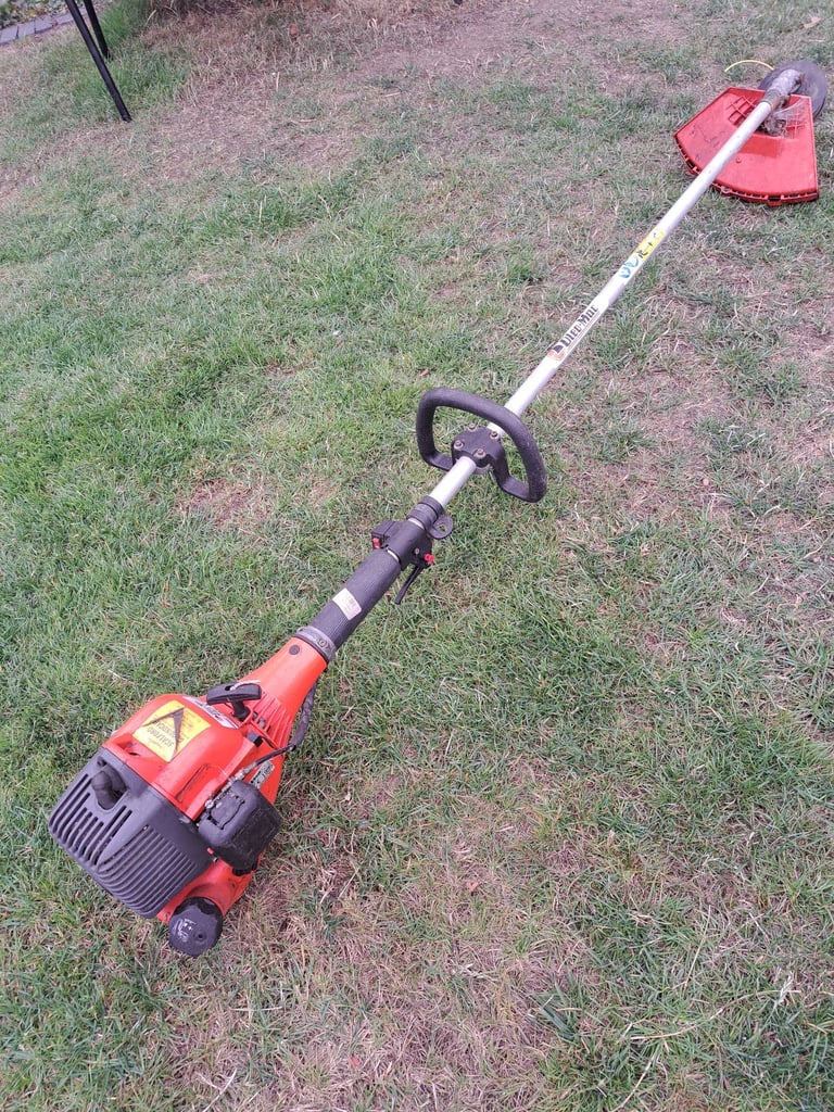 Oleo-Mac industrial petrol strimmer 