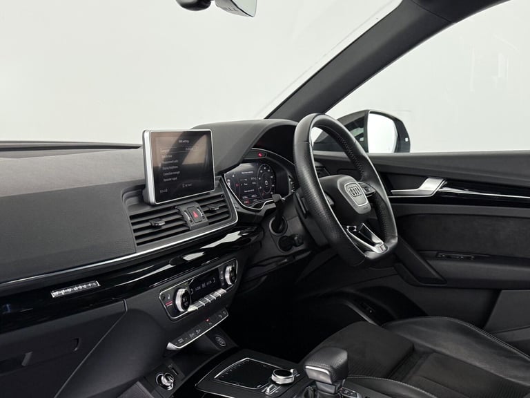  Audi Q5 2.0 TDI 40 Black Edition S Tronic quattro Euro 6 (s/s) 5dr Diesel Automatic