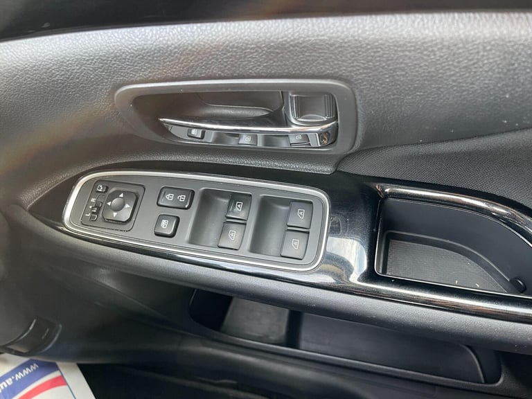 2020 Mitsubishi Outlander 2.4h TwinMotor 13.8kWh Verve CVT 4WD Euro 6 (s/s) 5dr ESTATE Petrol/Ele...
