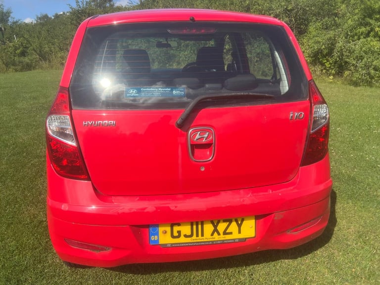 HYUNDAI I10 1.2 Classic Red Manual Petrol 2011