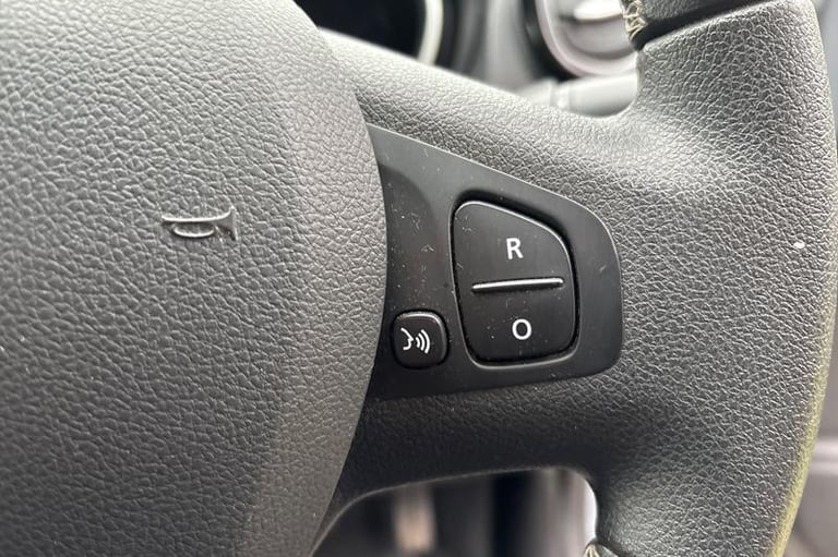 2020 Renault Trafic Black SPECIAL EDITION SL28 SWB ENERGY dCi 145ps, NO VAT, BLACK ALLOYS, PLY Pa...