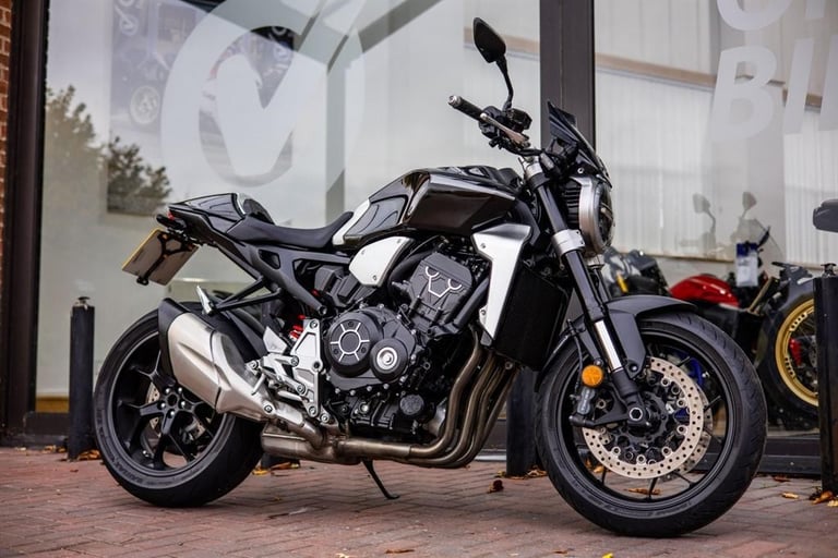 Honda CB1000R LOW MILES ! SHIFTER ! STUNNING