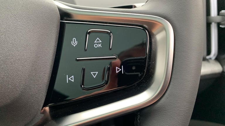 2025 Volvo EX30 Ultra Twin Motor Performance ESTATE Electric Automatic