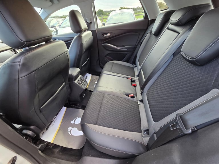 2019 Vauxhall Grandland X 1.2 Turbo Tech Line Nav Auto Euro 6 (s/s) 5dr Petrol