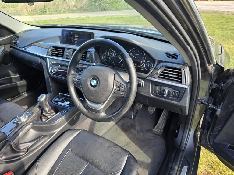 2012 BMW 3 Series 2.0 320d Luxury Saloon 4dr Diesel Manual Euro 5 (s/s) (184 ps) Saloon Diesel Ma...