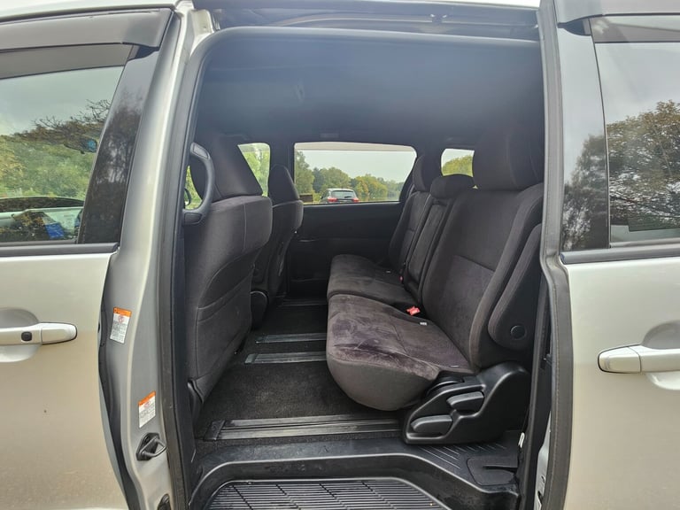  Toyota Estima 2.4 Petrol Automatic New Shape 8 Seater MPV MPV Petrol Automatic