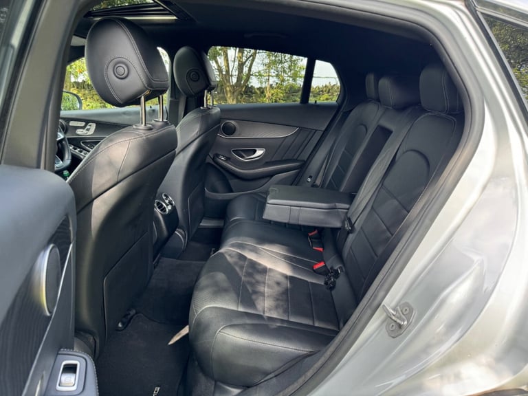 2016 Mercedes-Benz GLC GLC 220d 4Matic AMG Line Premium 5dr 9G-Tronic / Sunroof / Black Pack. COU...
