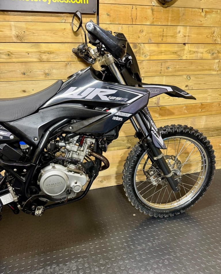 Yamaha WR125R / 2010 model / covered only 10.2k miles 