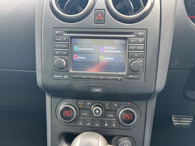 Nissan QASHQAI Automatic