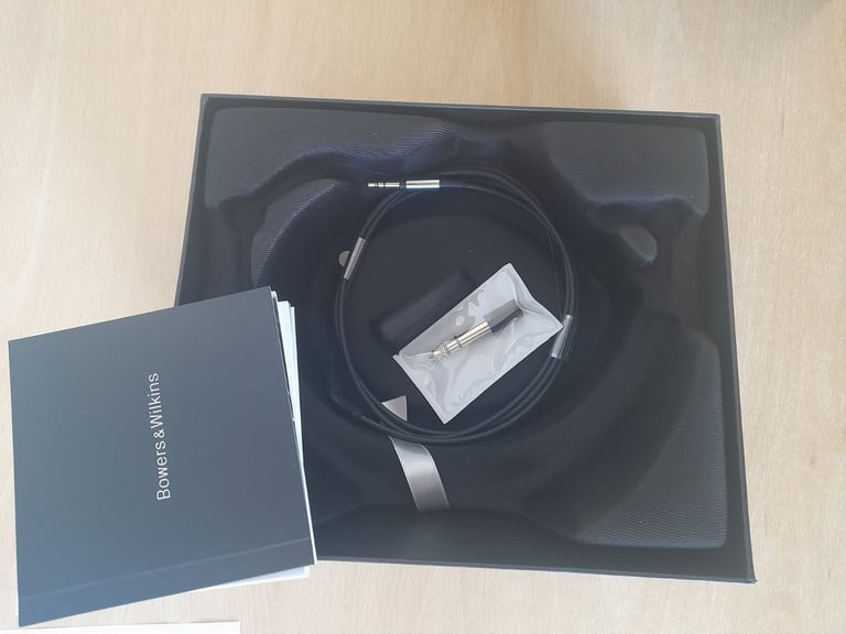 Headphones Bowers & Wilkins