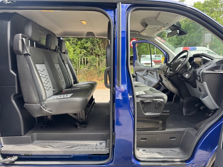 2017 Ford Transit Custom 2.0 TDCi 170ps L1 Factory Fitted Crew Sport No Vat