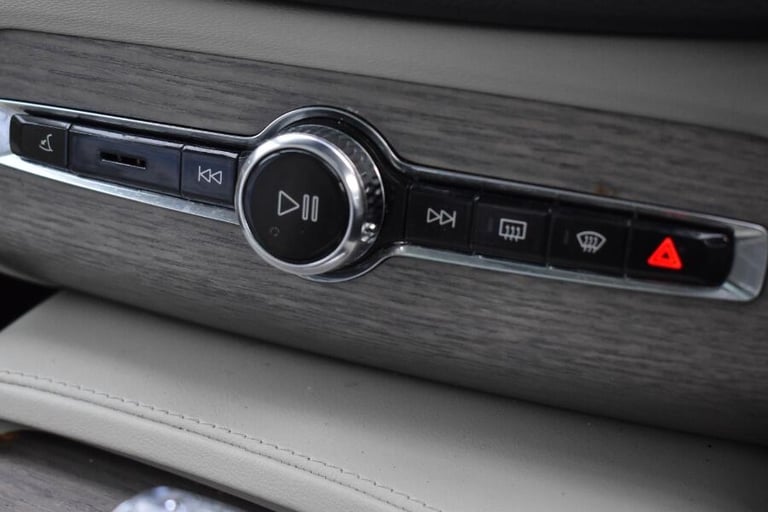 2021 Volvo XC90 2.0 B5 Mhev Inscription Suv 5dr Diesel Auto 4wd Euro 6 (s/s) (235 Ps) ESTATE Dies...
