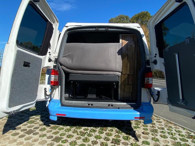 2010 Volkswagen Transporter 5 Belts, 4 Berth Campervan