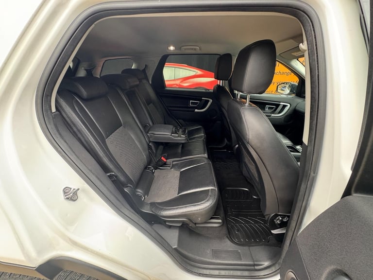 2017 Land Rover Discovery Sport 2.0 TD4 SE Tech 4WD Euro 6 (s/s) 5dr ESTATE Diesel Manual