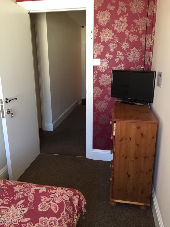 Single Rooms to Rent - Stoke Plymouth